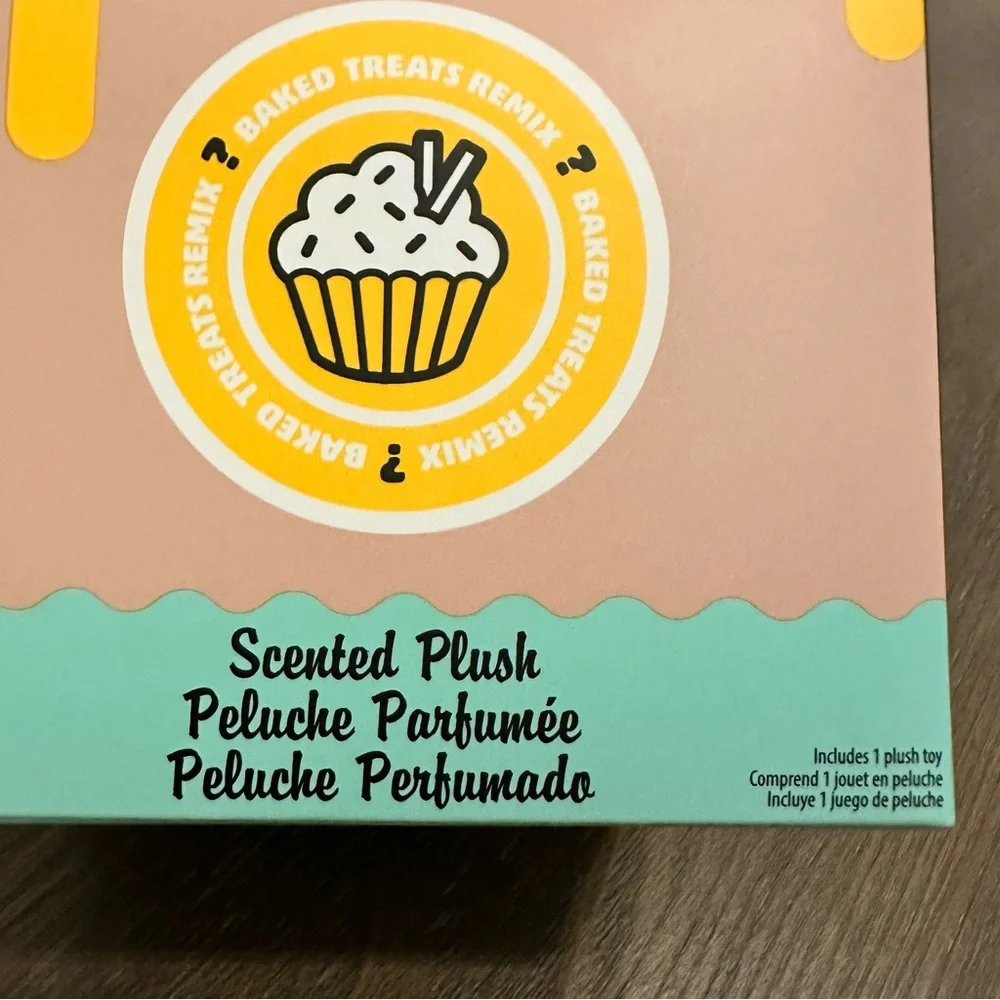 NEW Disney Parks Walt Disney World Munchlings Scented‎ Plush Sealed Box